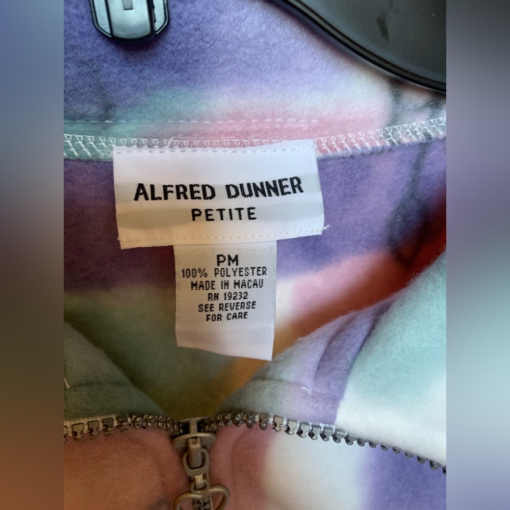 Alfred Dunner Petite Fleece Flower Jacket.  Size PM - Picture 3 of 5